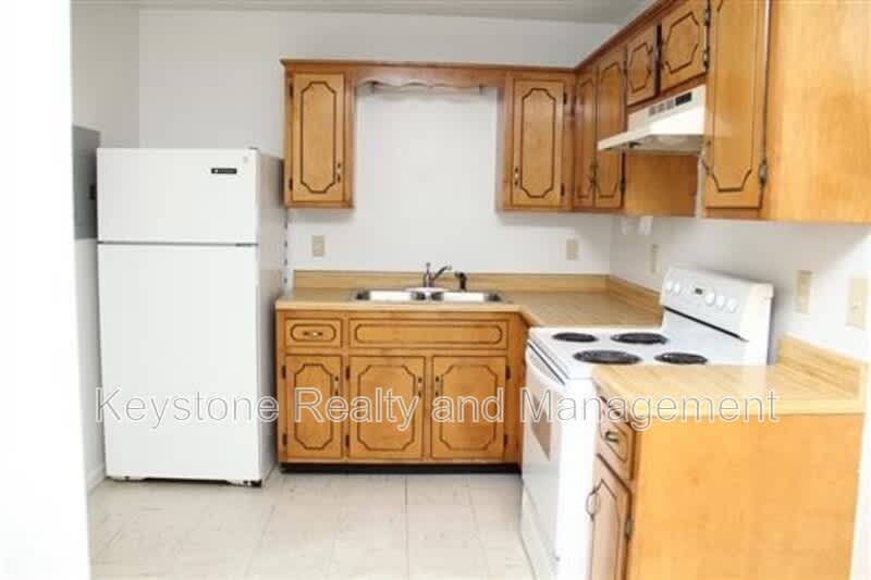 1375 Thompsonville Lane – photo 4