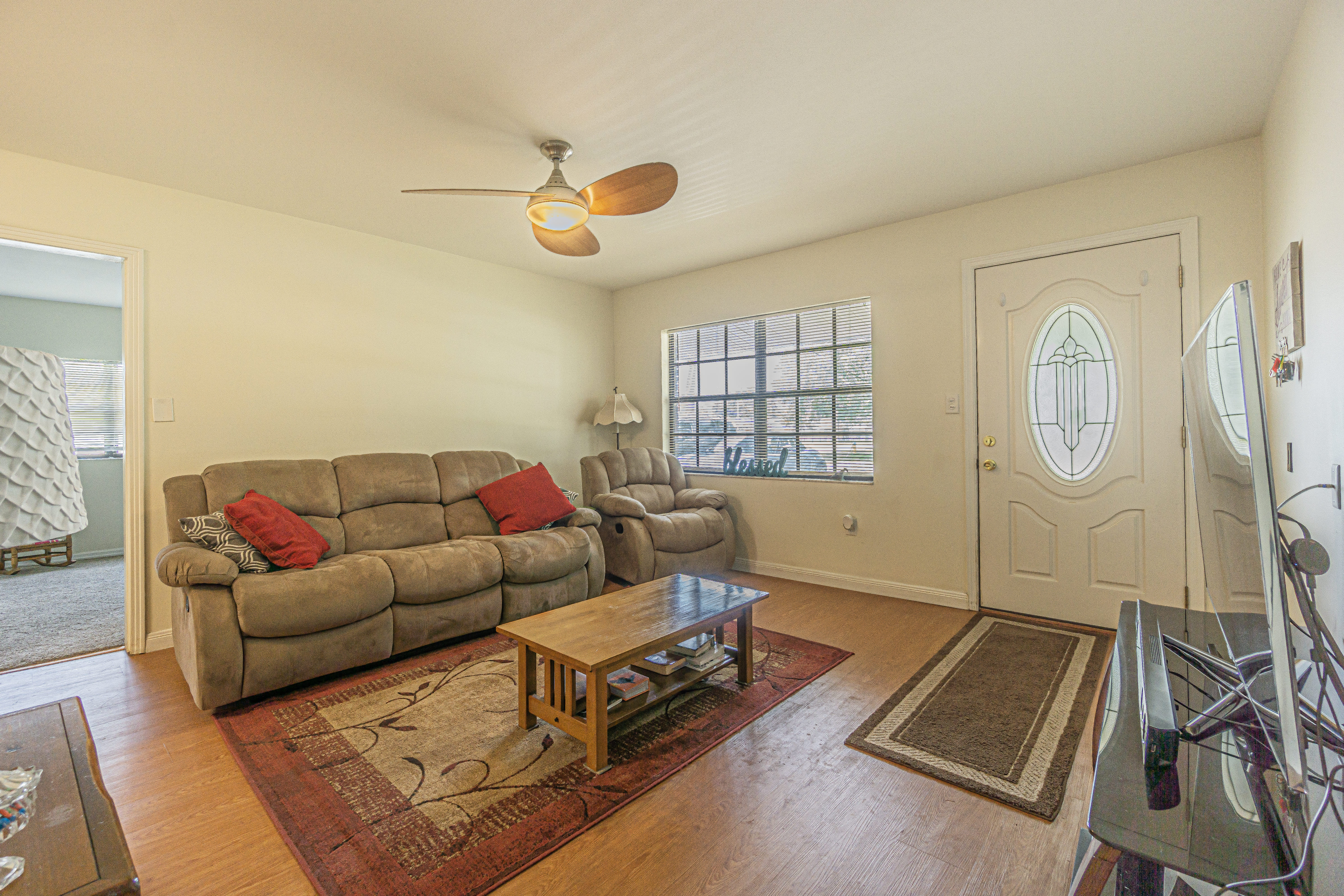 6201 S Adelia Ave – photo 3