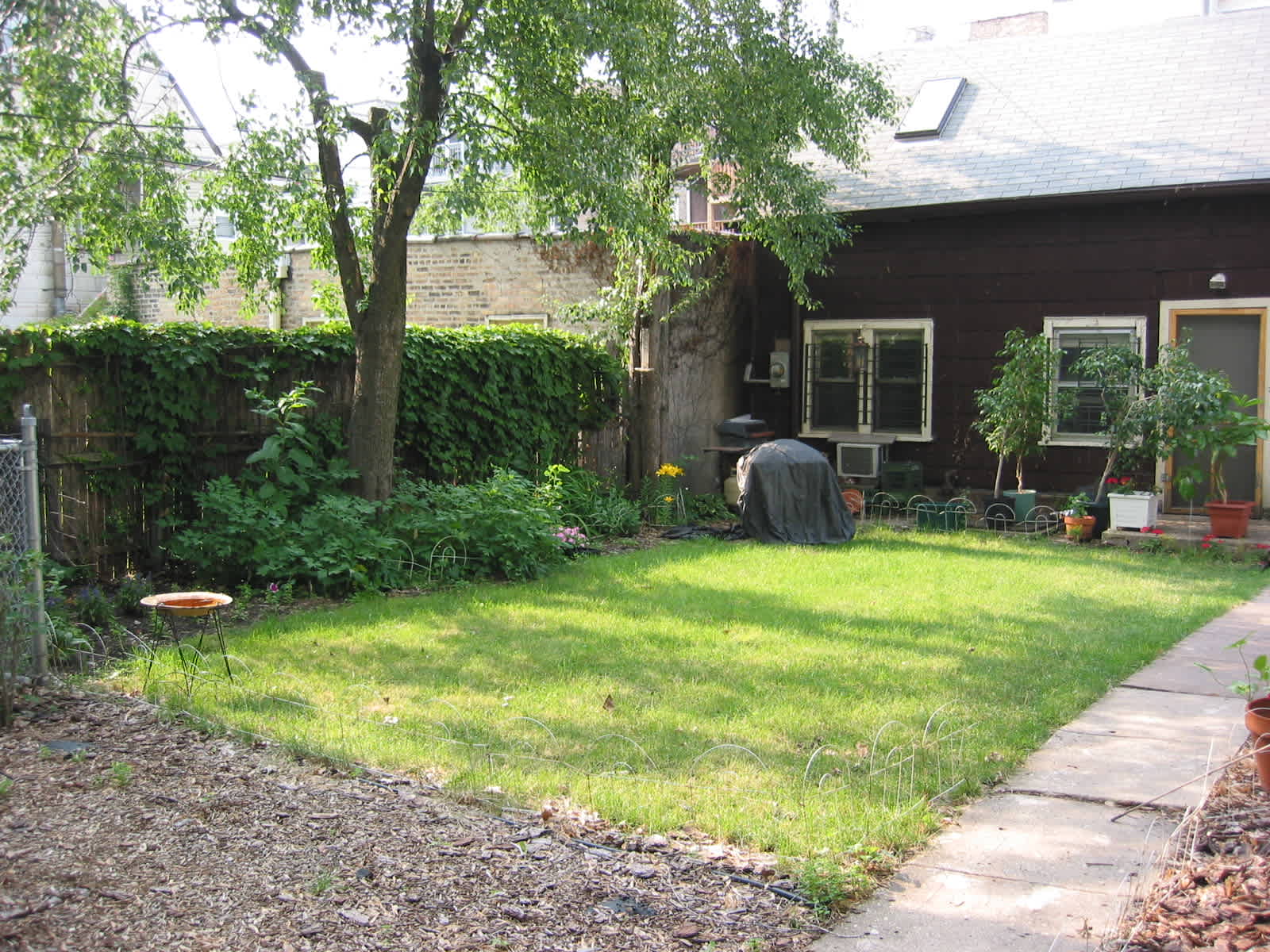1310 W Argyle St – photo 1