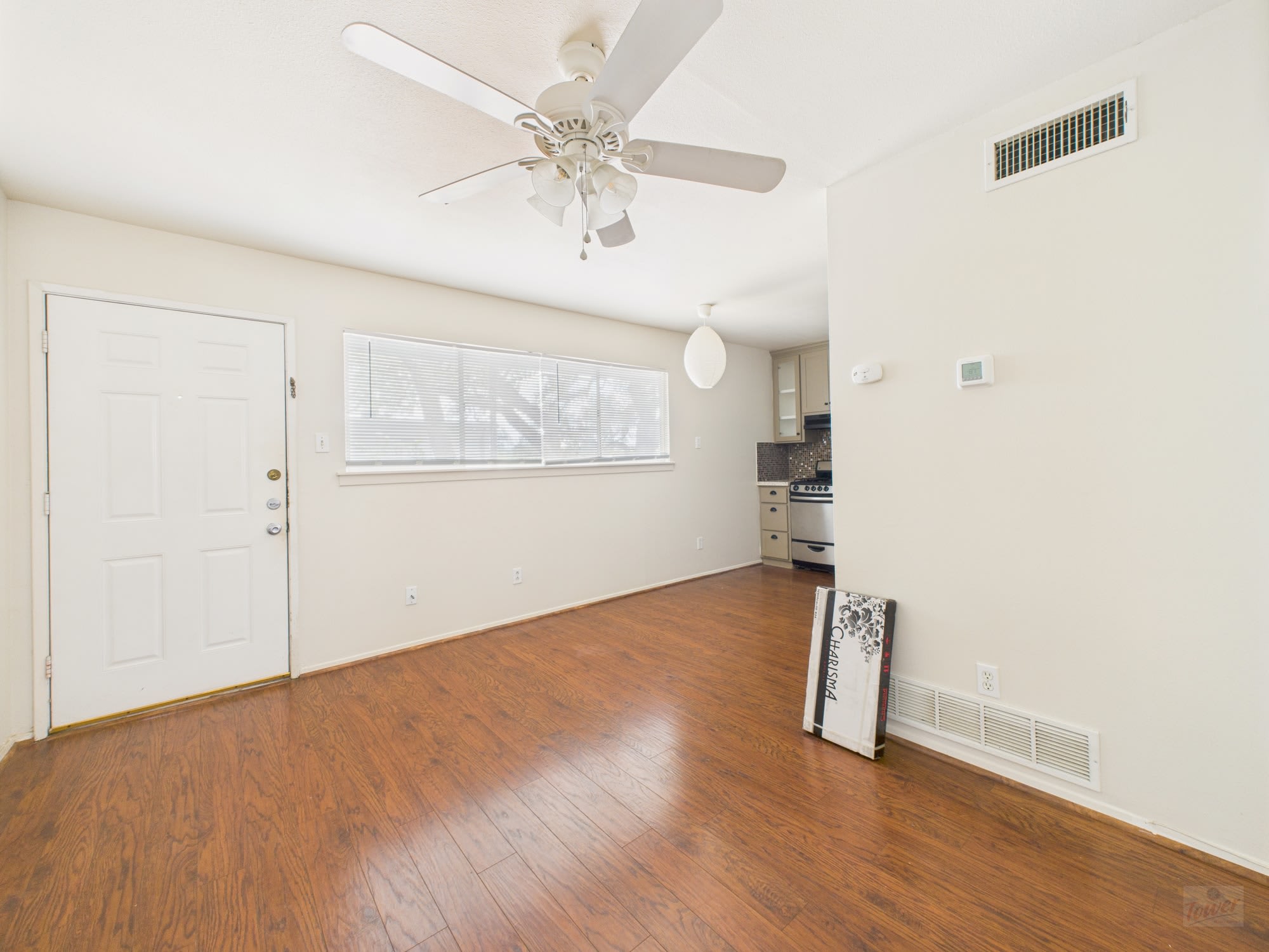 803 W 28th St Apt 202 – photo 4