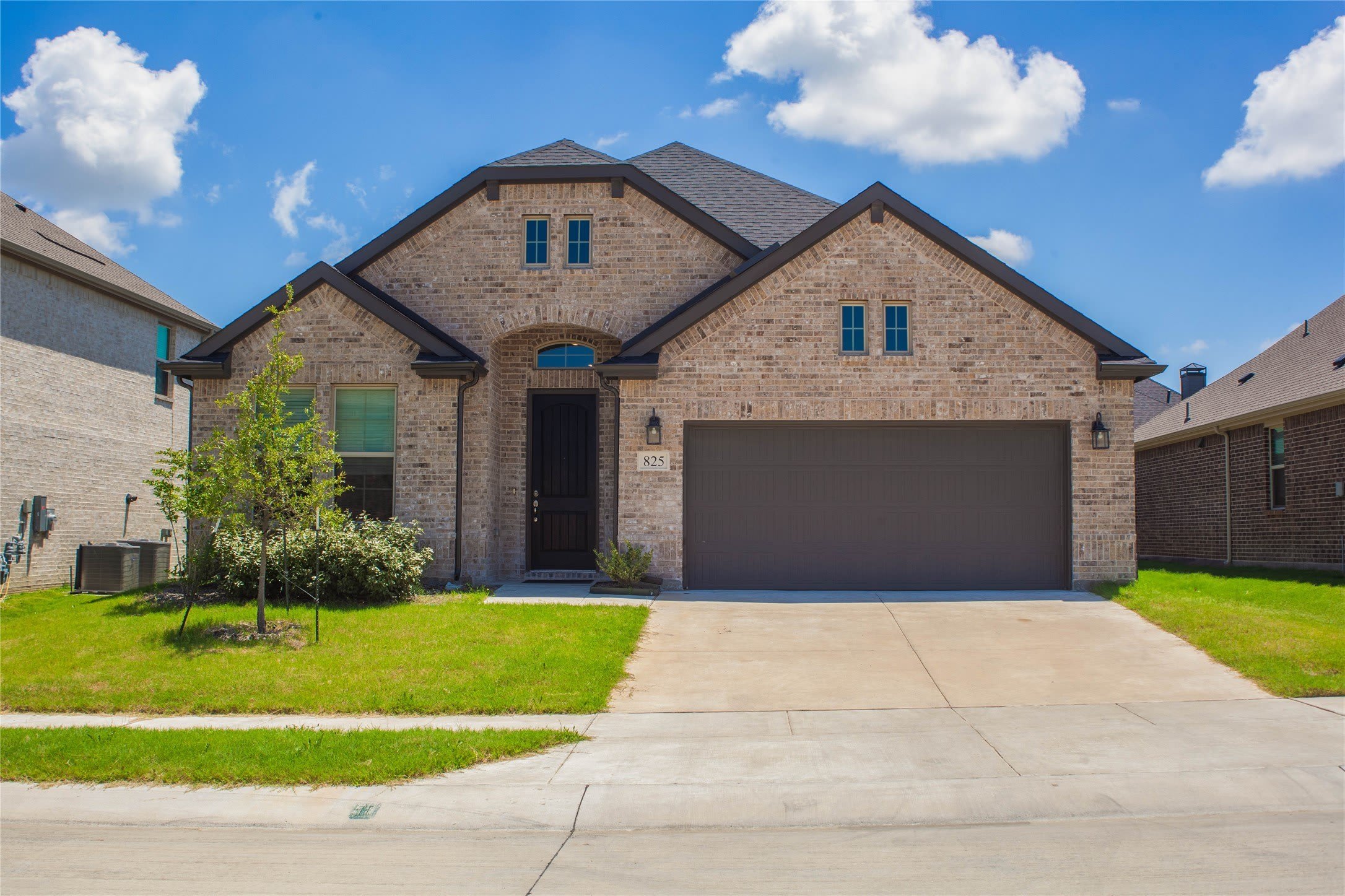 825 Allison Drive – photo 1