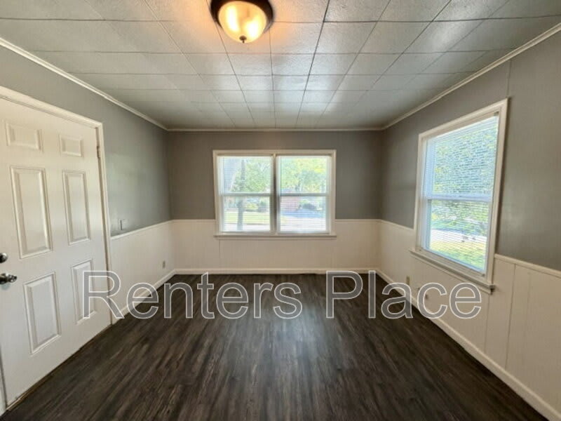 4945 E. 25th St. – photo 4