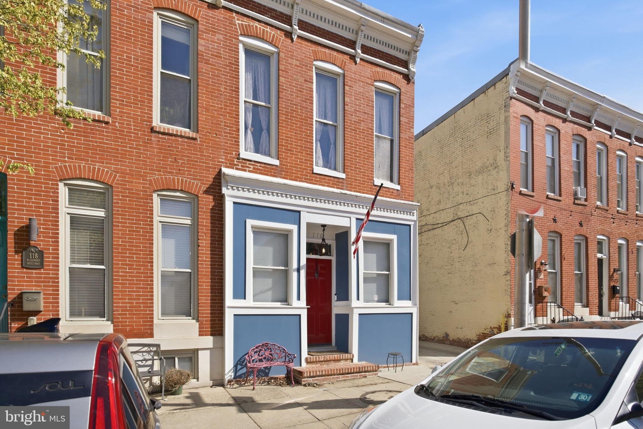 116 W Clement Street – photo 1