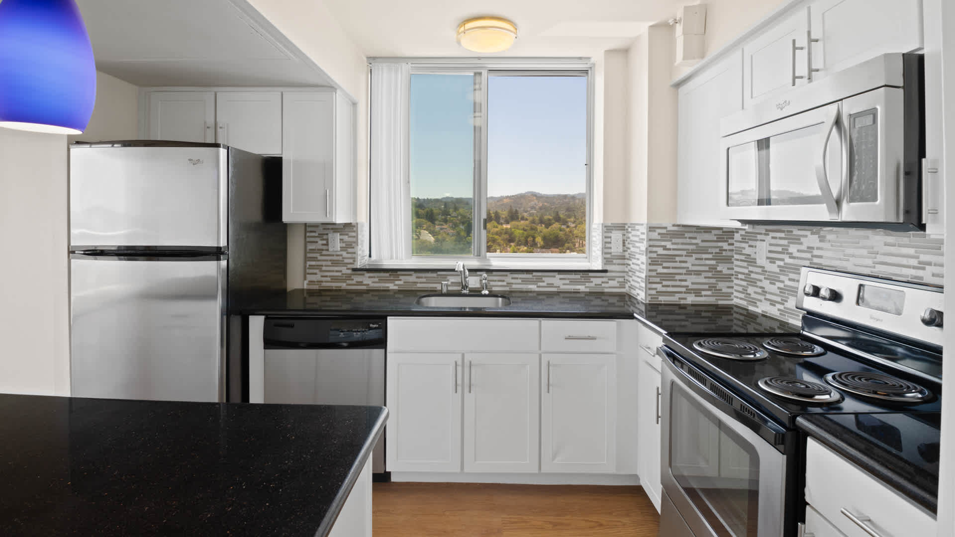 West 5th Apartments – photo 3