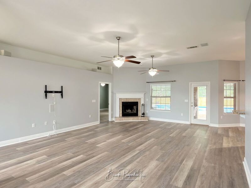 6185 Autumn Pines Cir – photo 5