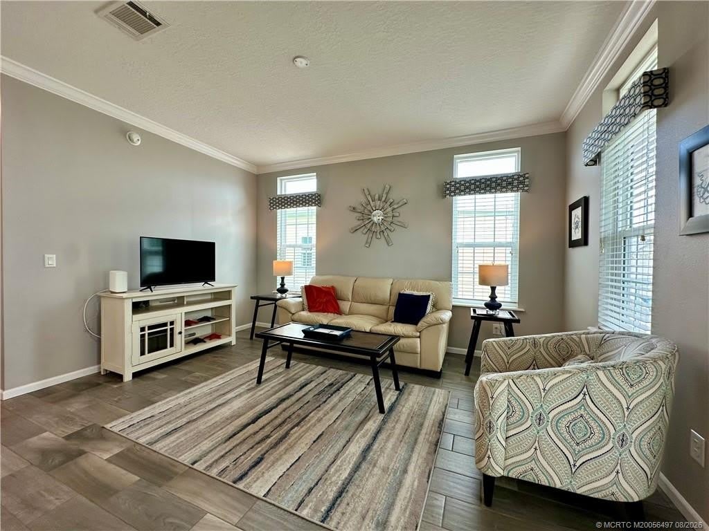 173 NE Portside Drive – photo 4