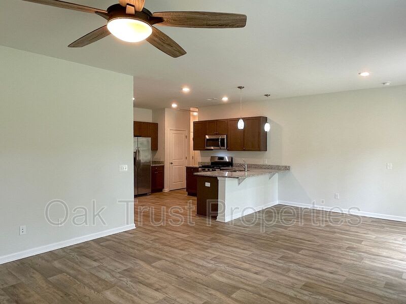 217 Lapping Waters Dr – photo 5