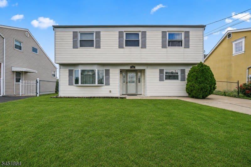 116 7Th St – photo 1