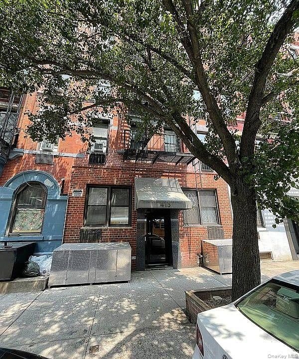 413 E 82 Street – photo 2