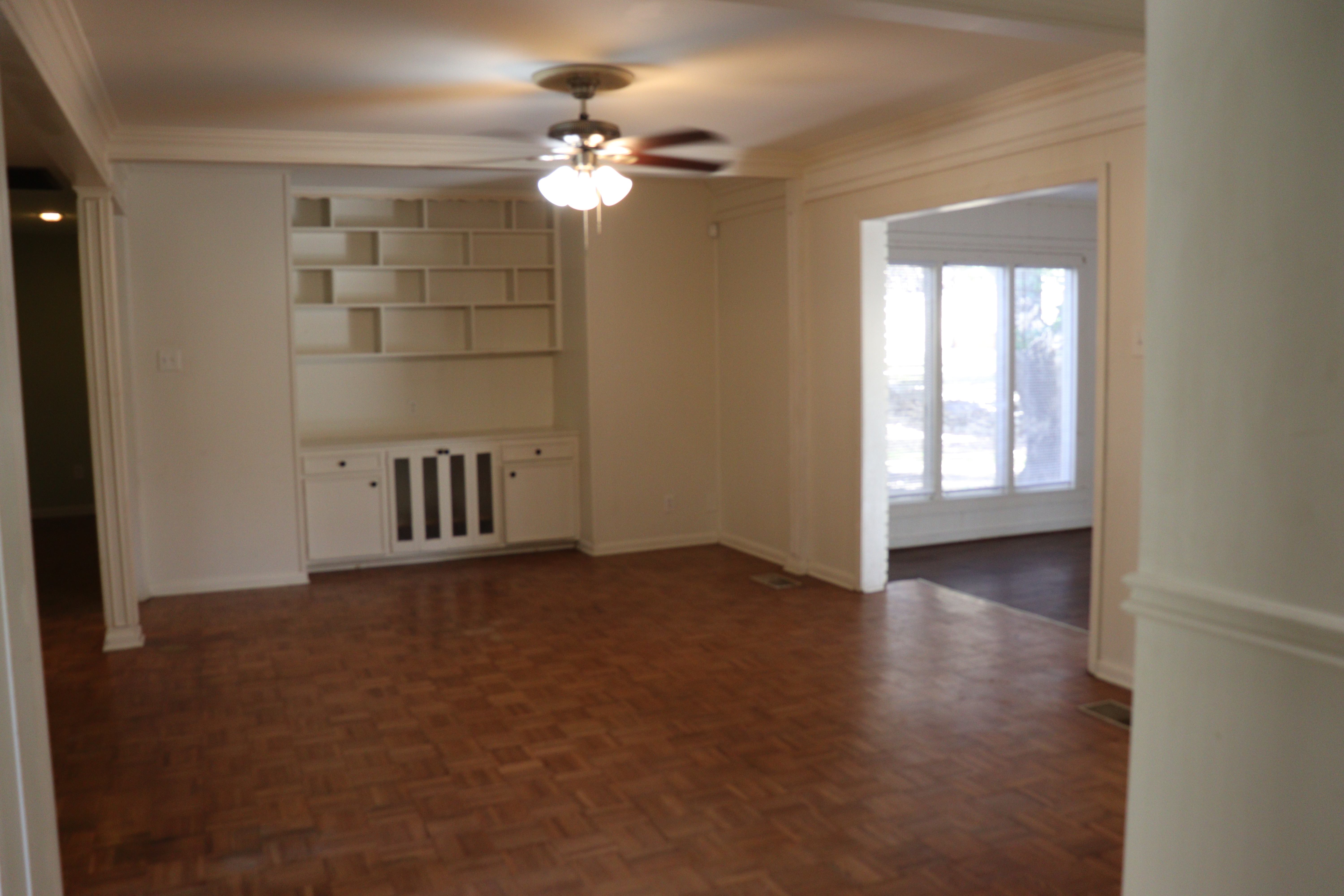 810 Oakhill Drive – photo 5