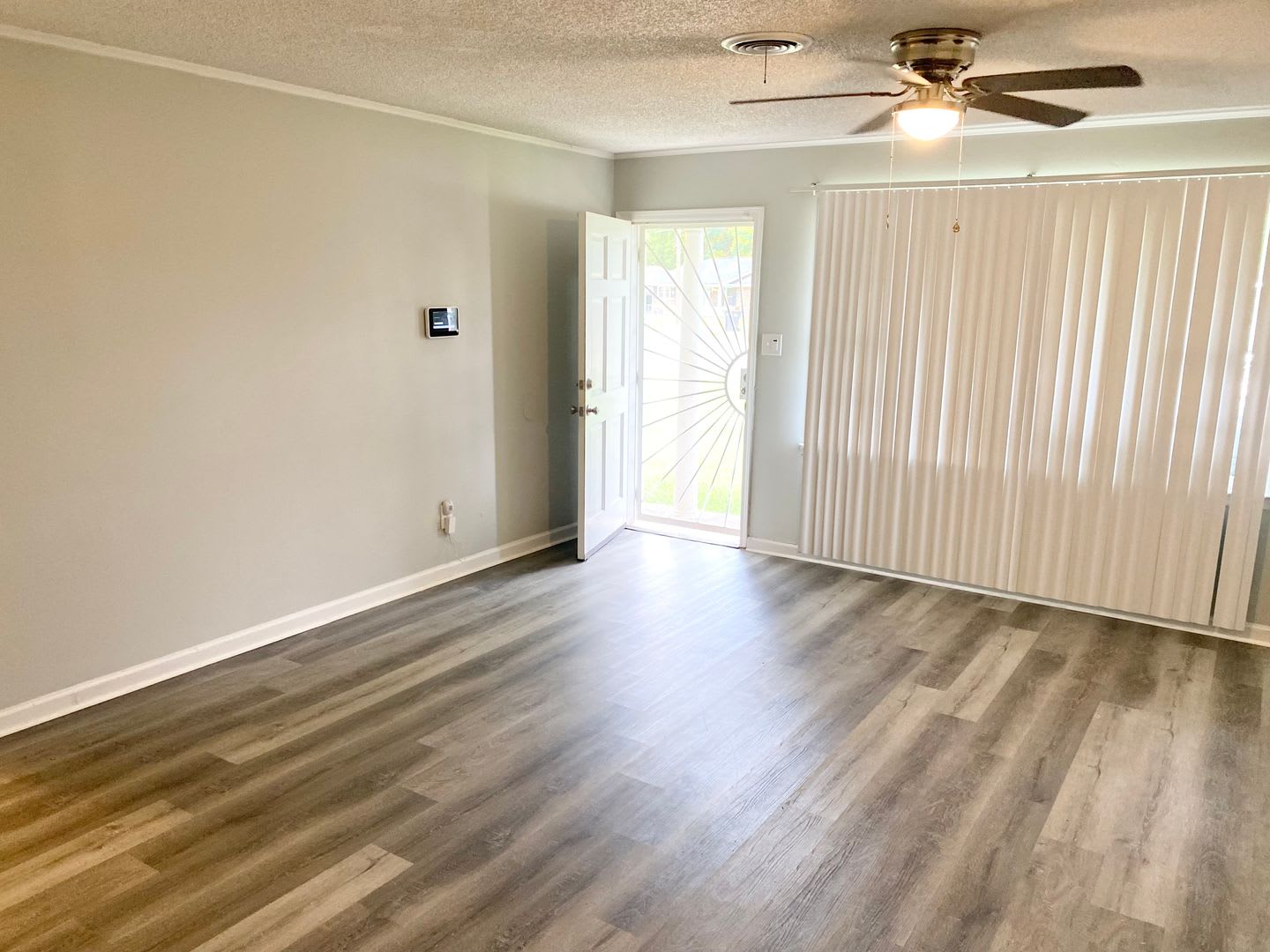 Charming 4BR/2BA Brick Home – photo 2