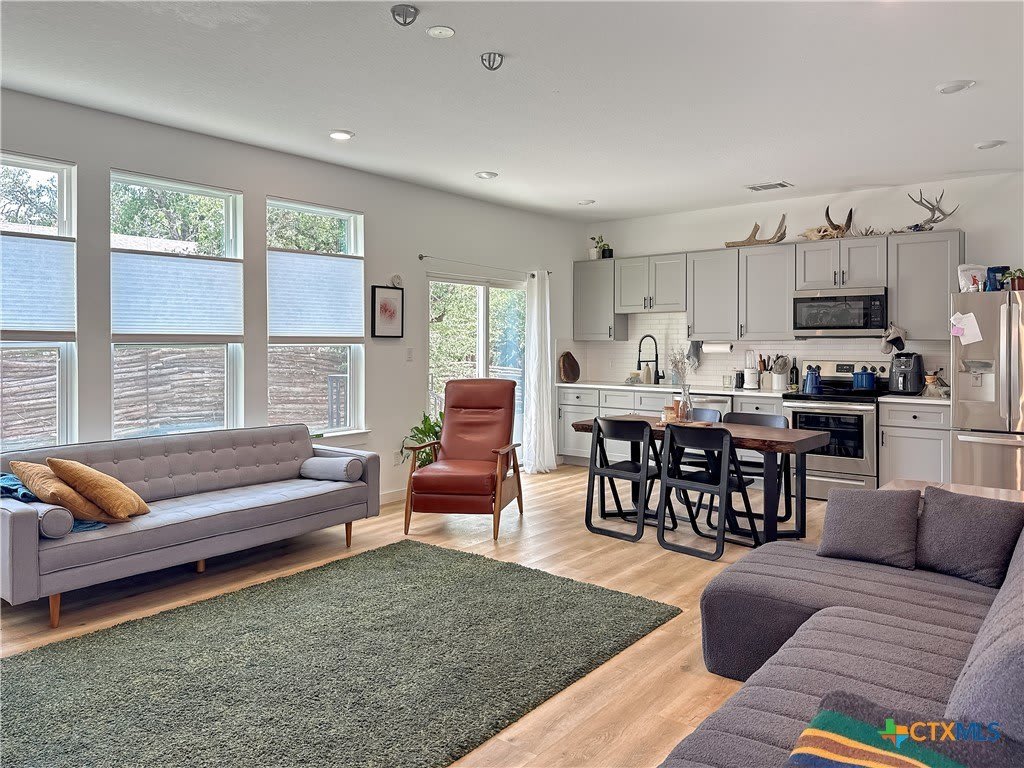 1200 Willow Drive – photo 5