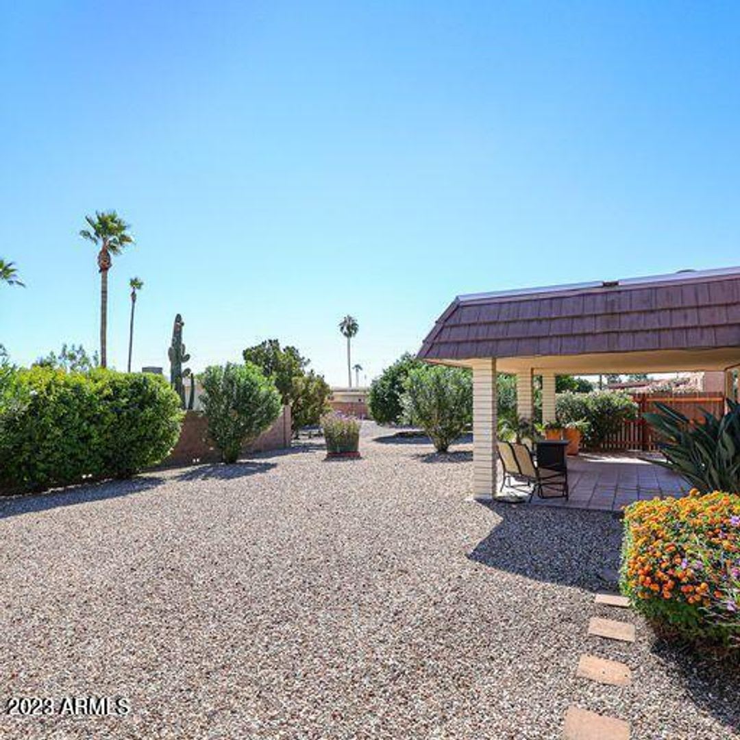 Large 2 Bedroom 55+ in Sun City – photo 5
