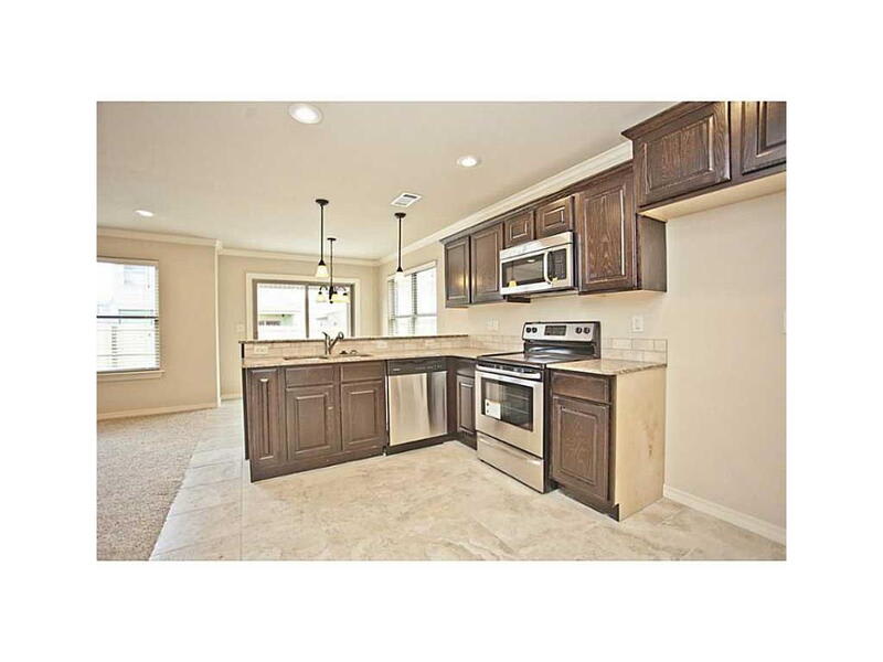 2669 N Miranda Ave – photo 5