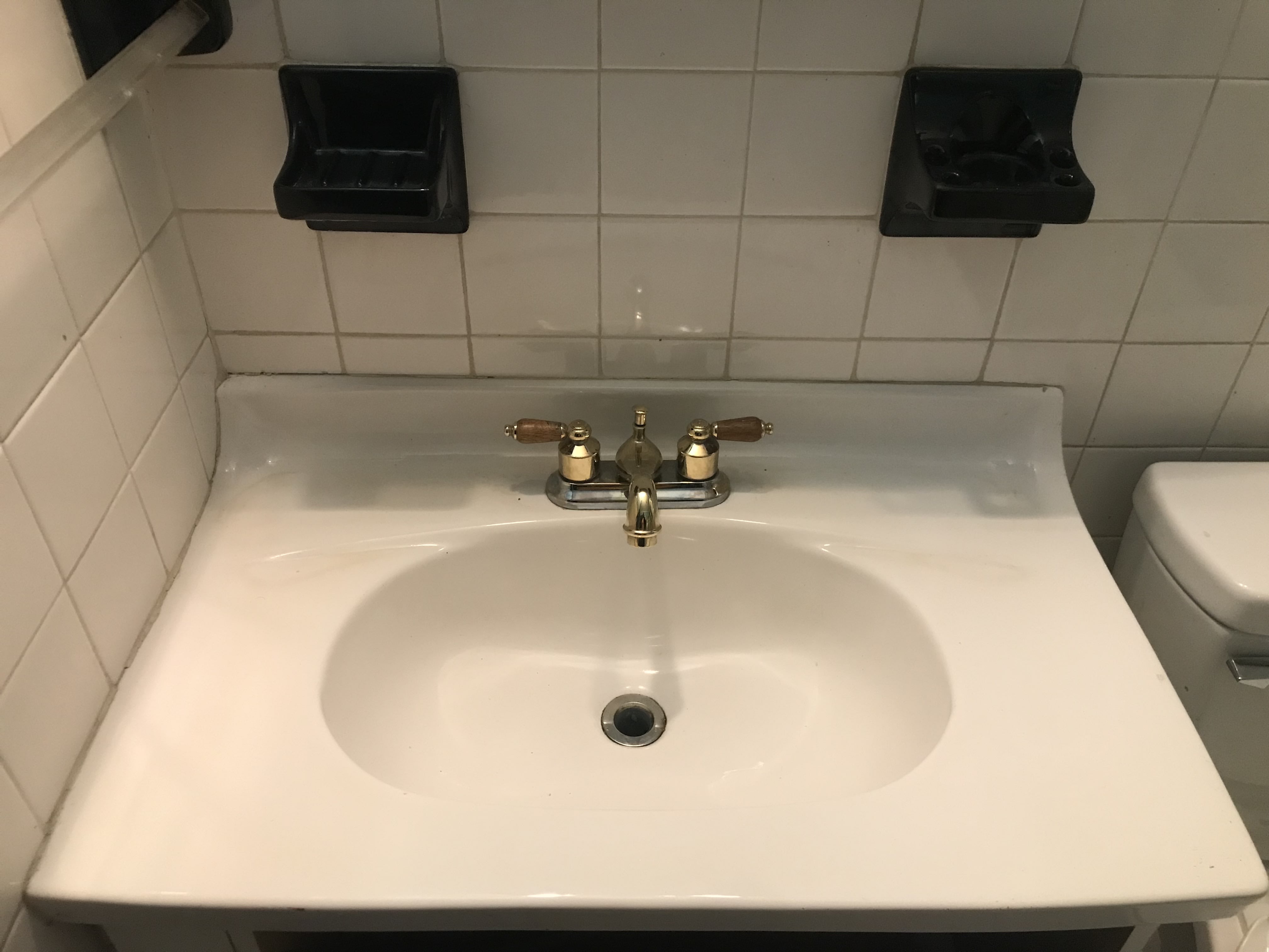 1010 W Washington Ave – photo 2