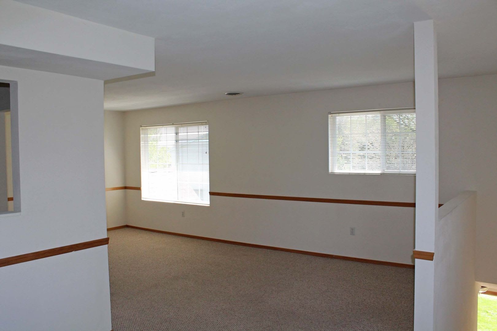 Charming Apartment with Private Entrance, Garage, In-Unit Laundry & Bonus Basement Space – photo 4