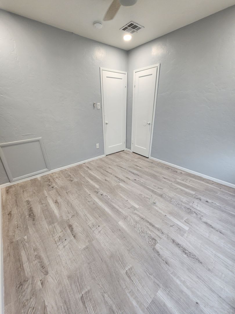 Spacious 2 Bedroom 1 Bathroom – photo 5