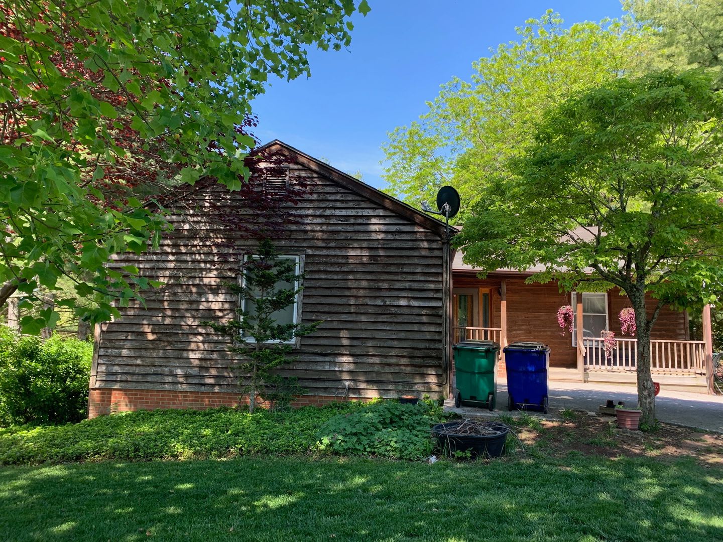 * RE-RENTAL AVAILABLE 8/17/26 * 4 Bedroom 3 Bath House with 2 Car Garage – photo 3