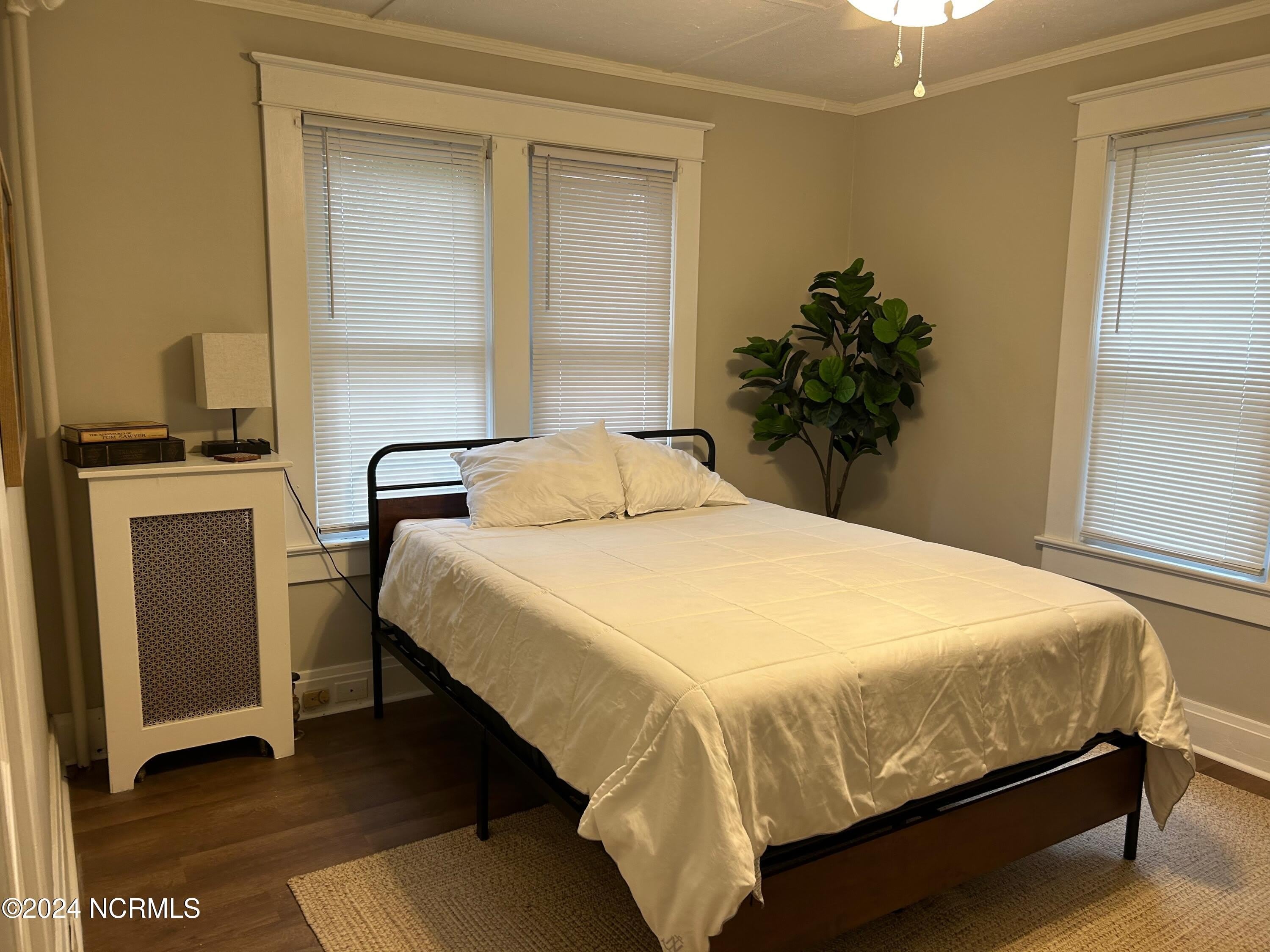 180 N Bennett Street – photo 4