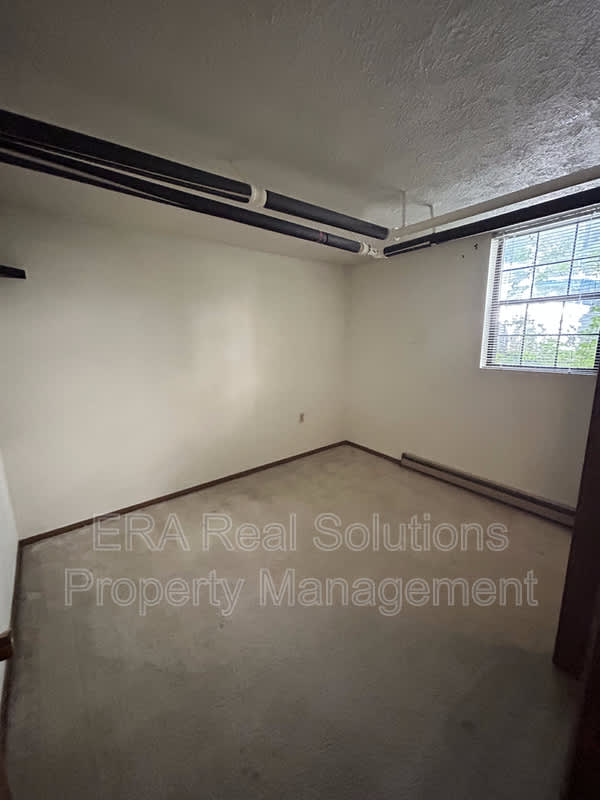 220 Loraine Ave – photo 3