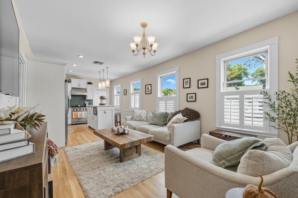 285 Neponset Ave 3 – photo 1