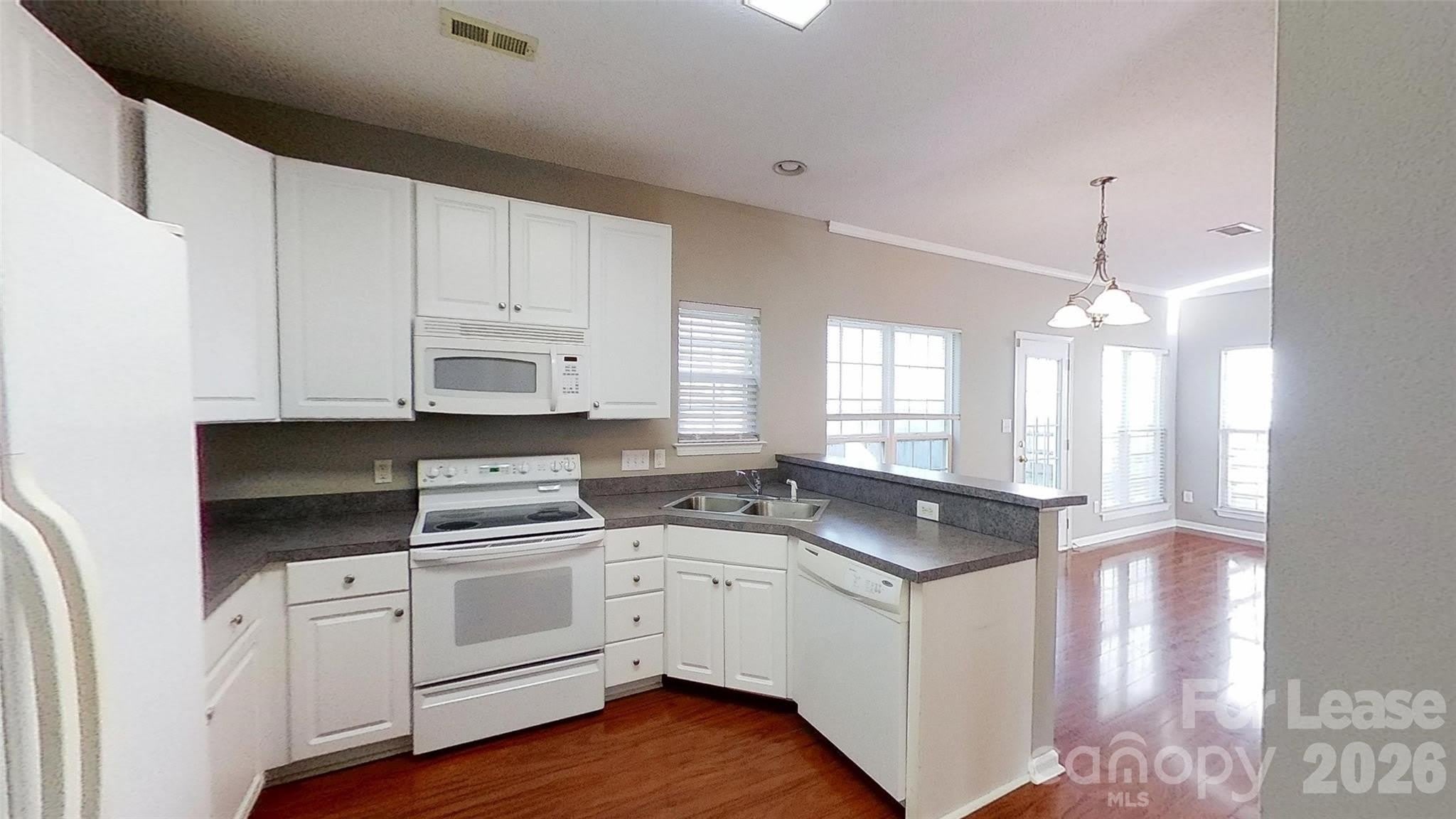 7236 Rock Island Road – photo 5