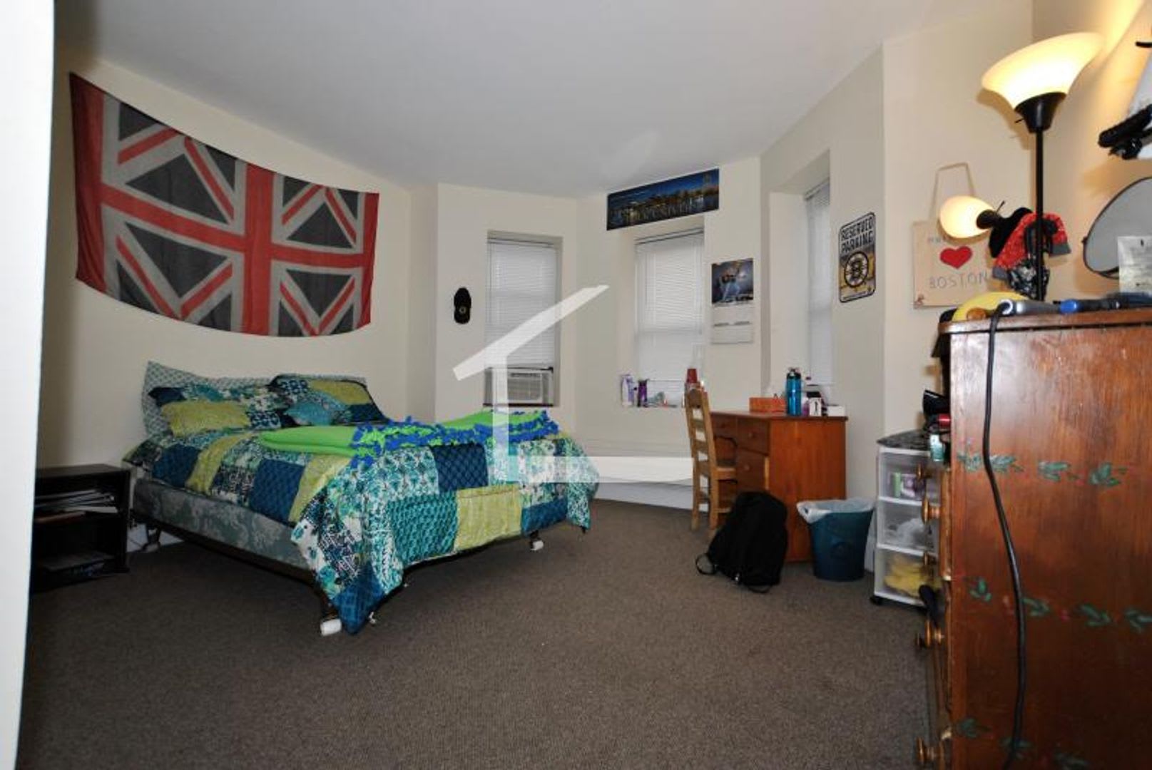 Fabulous Apt Near Bu Campus 500 Rebate Avail Ht Hw Included Laundry Available – photo 4