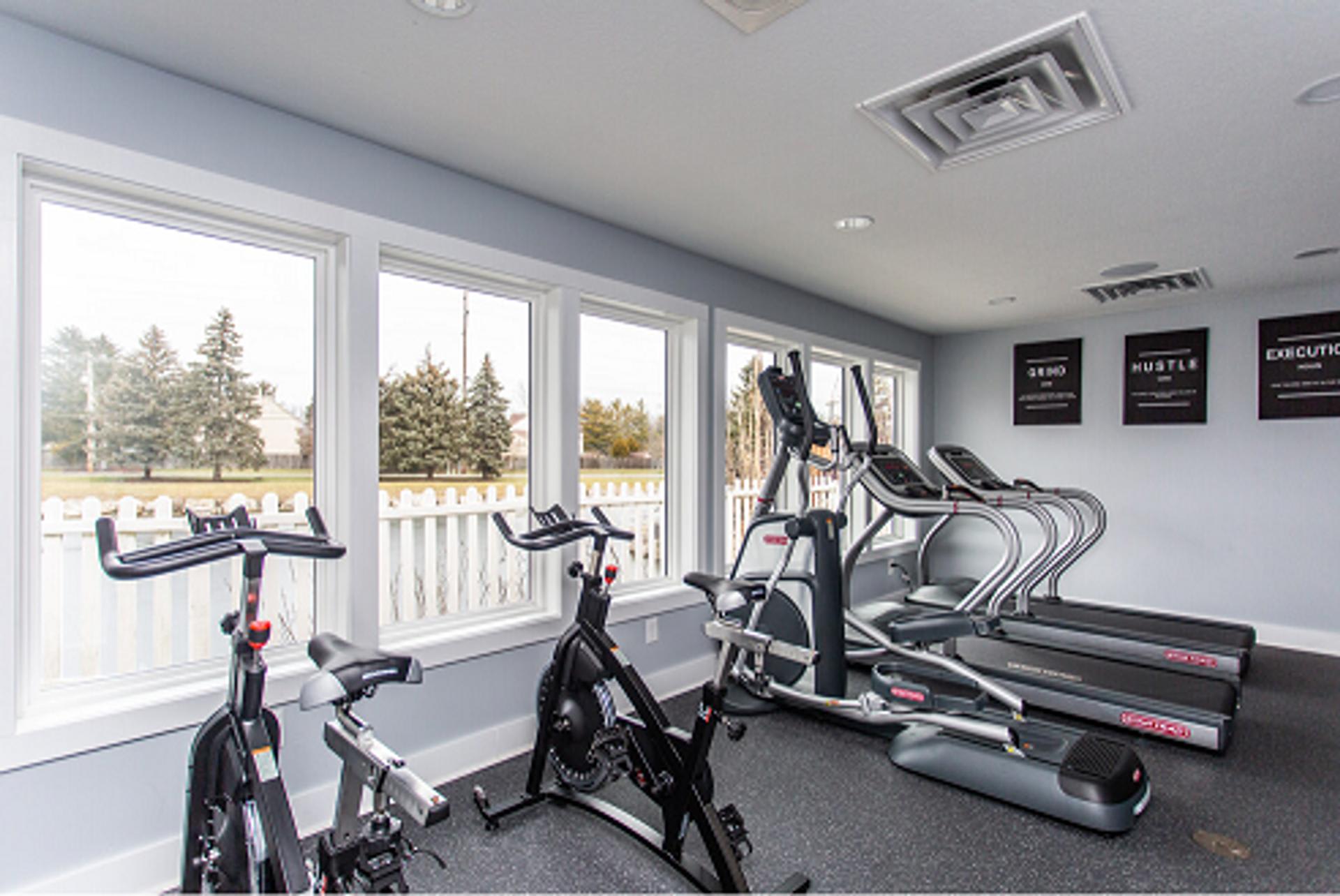 Spacious 2 Bed, 2 Bath with Convenient Commute! – photo 5
