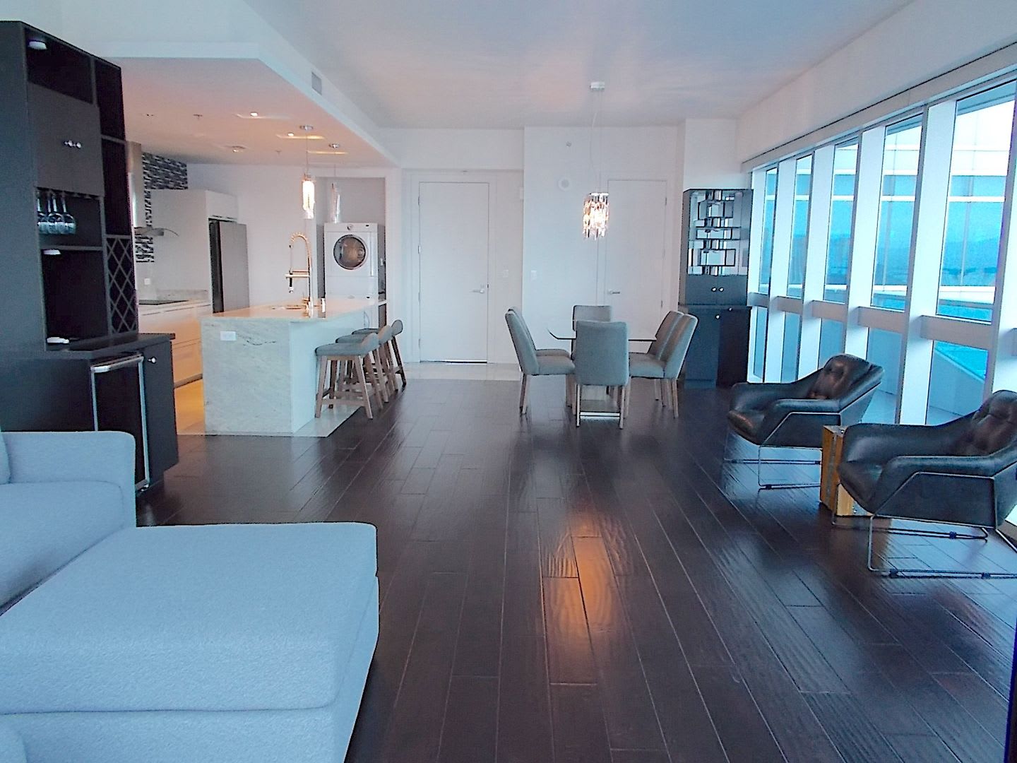 Experience Elevated High Rise Living At The Martin – photo 5