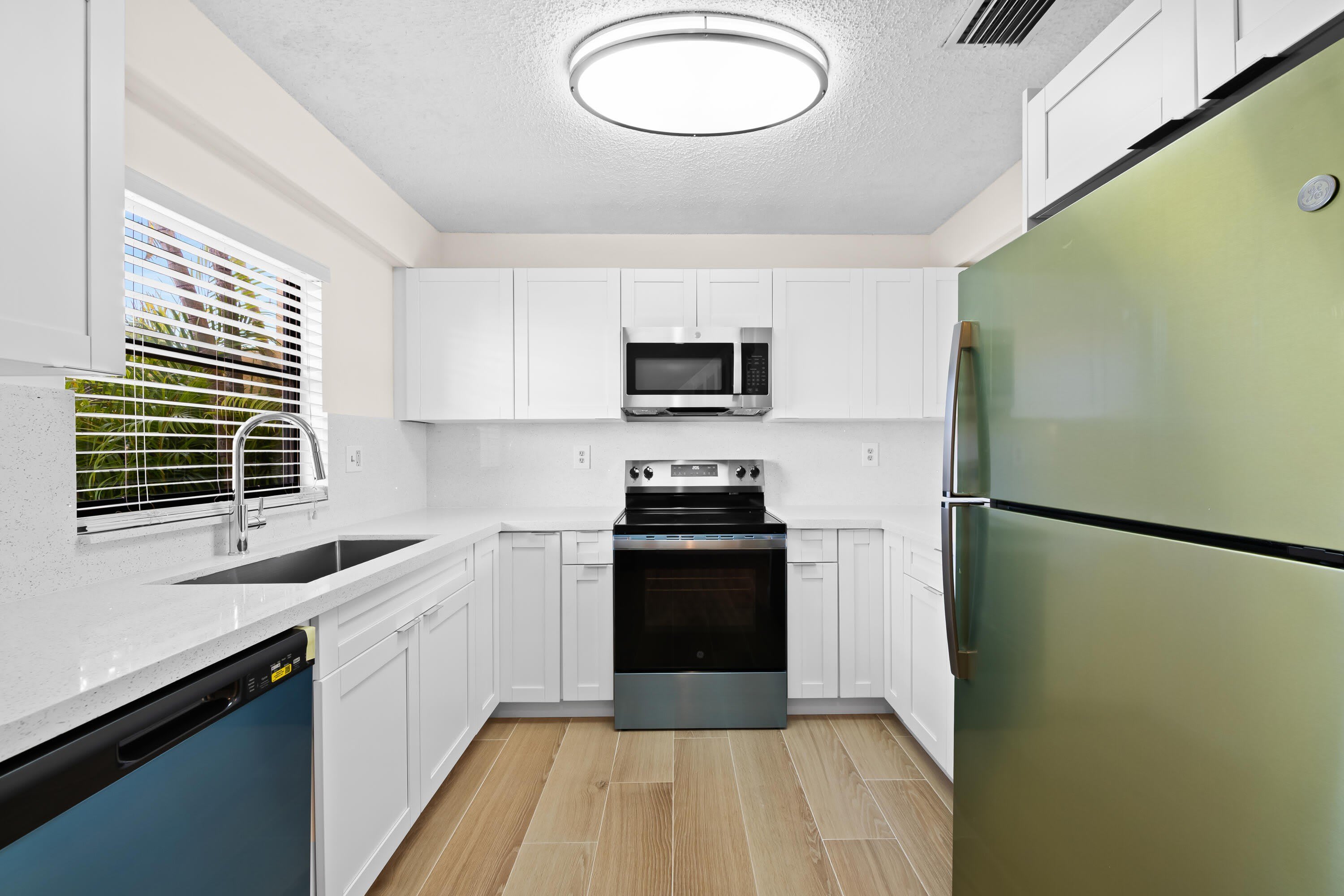 3281 E Golf Boulevard – photo 1