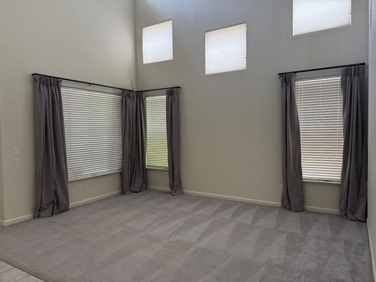 Fantastic 2 Story 4 Bedrooms,2.5 Baths – photo 3