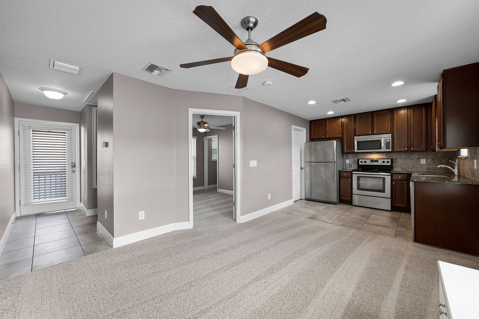 New Windermere Rental – photo 3
