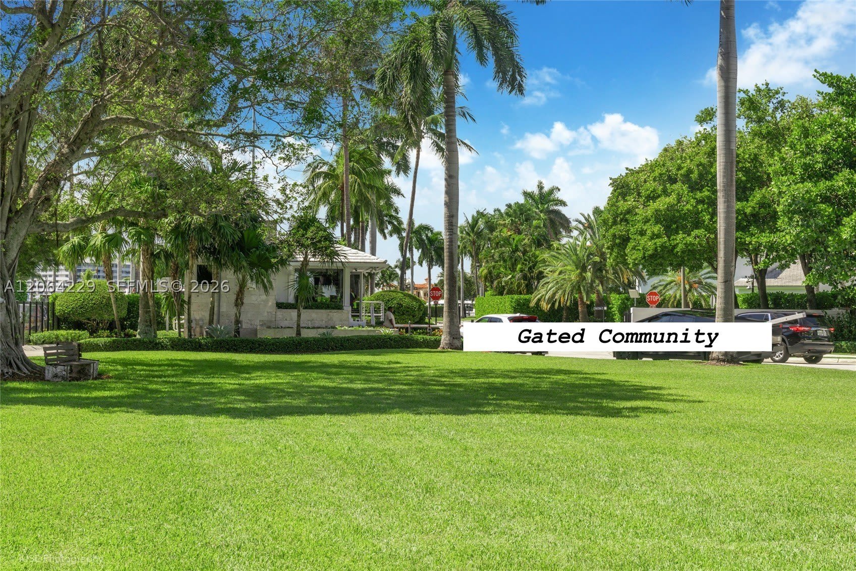 52 Camden Dr – photo 3