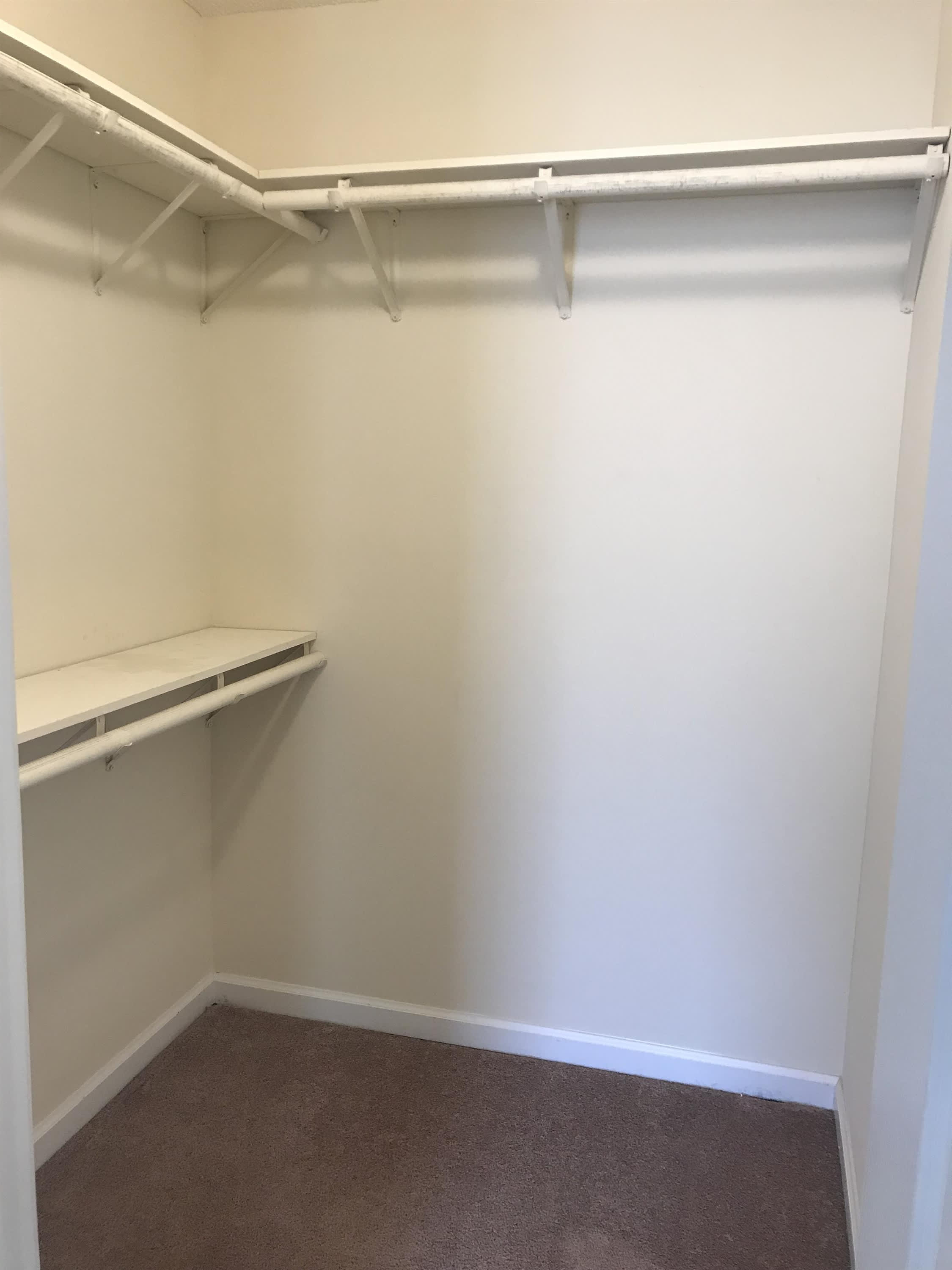 1610 North Ridge Avenue – photo 3
