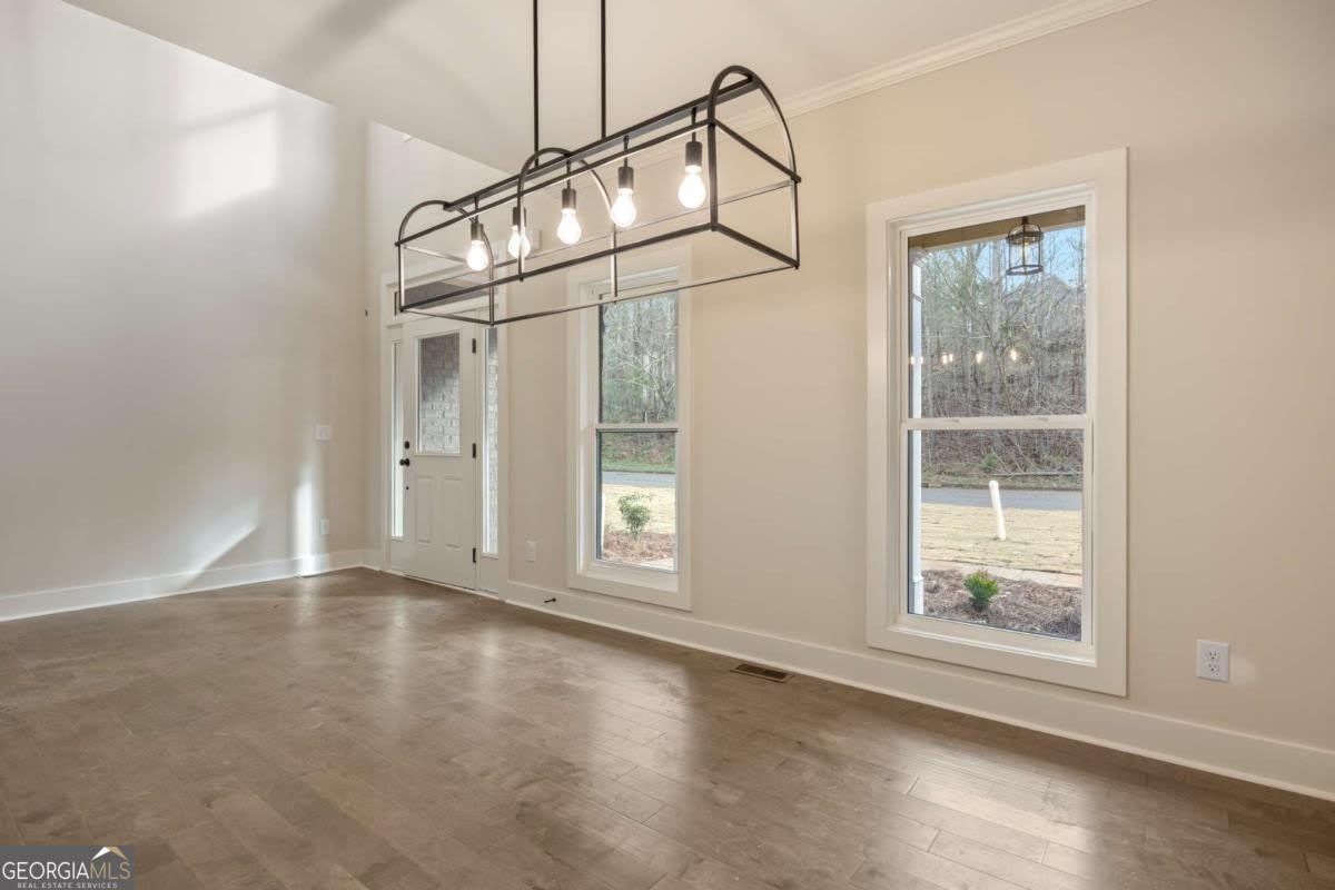 370 Ansley Drive – photo 4
