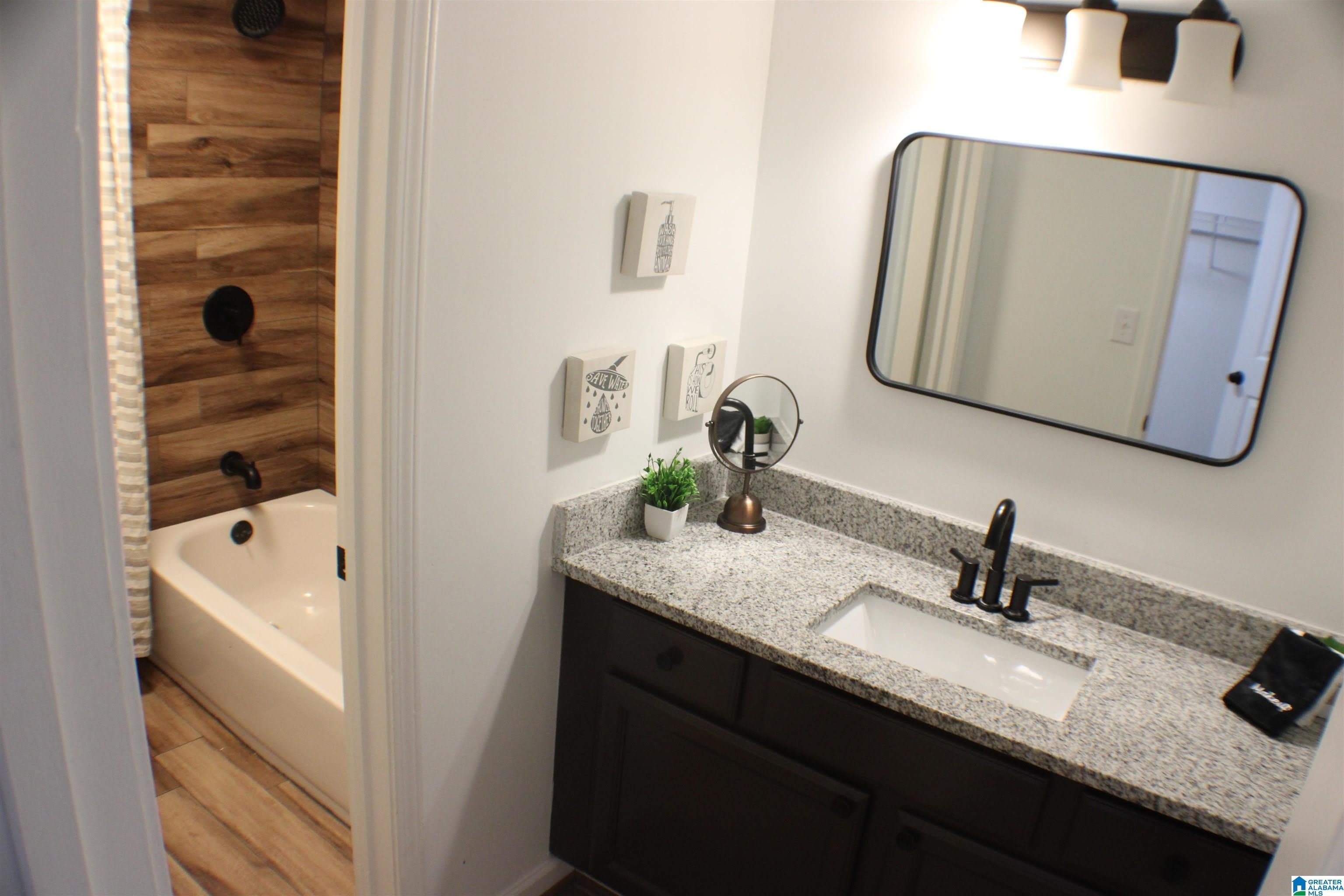 1004 PATTON CREEK LANE – photo 5