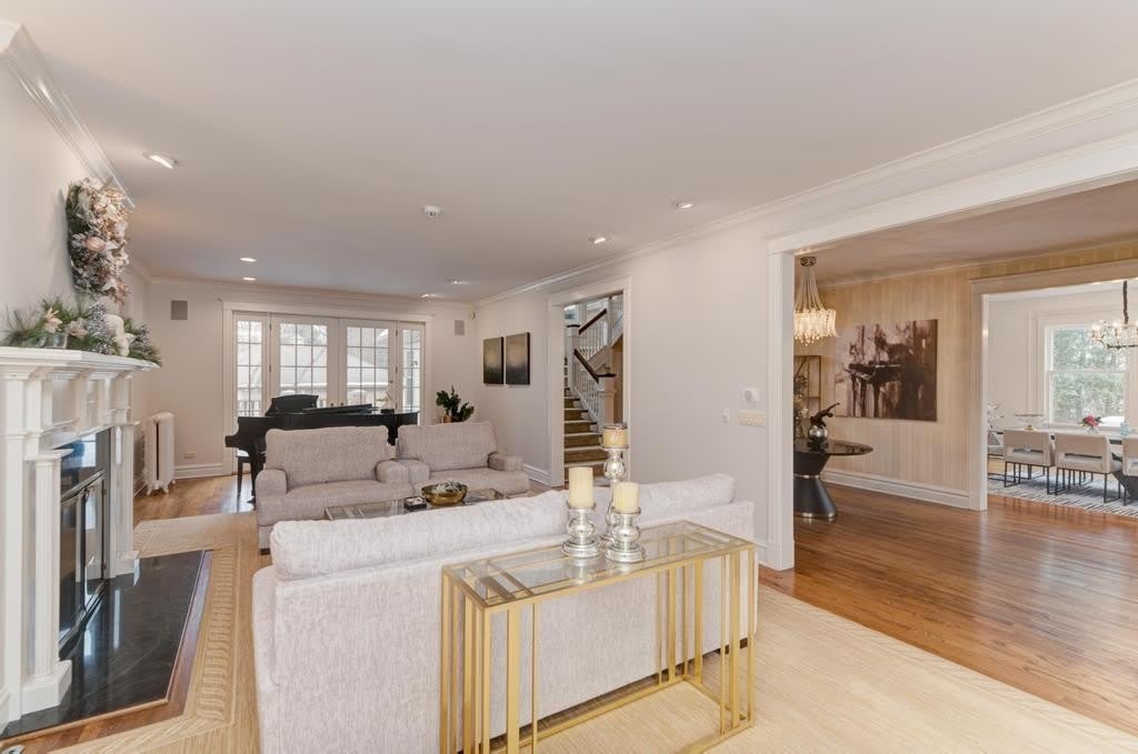 1499 Sheridan Road – photo 5