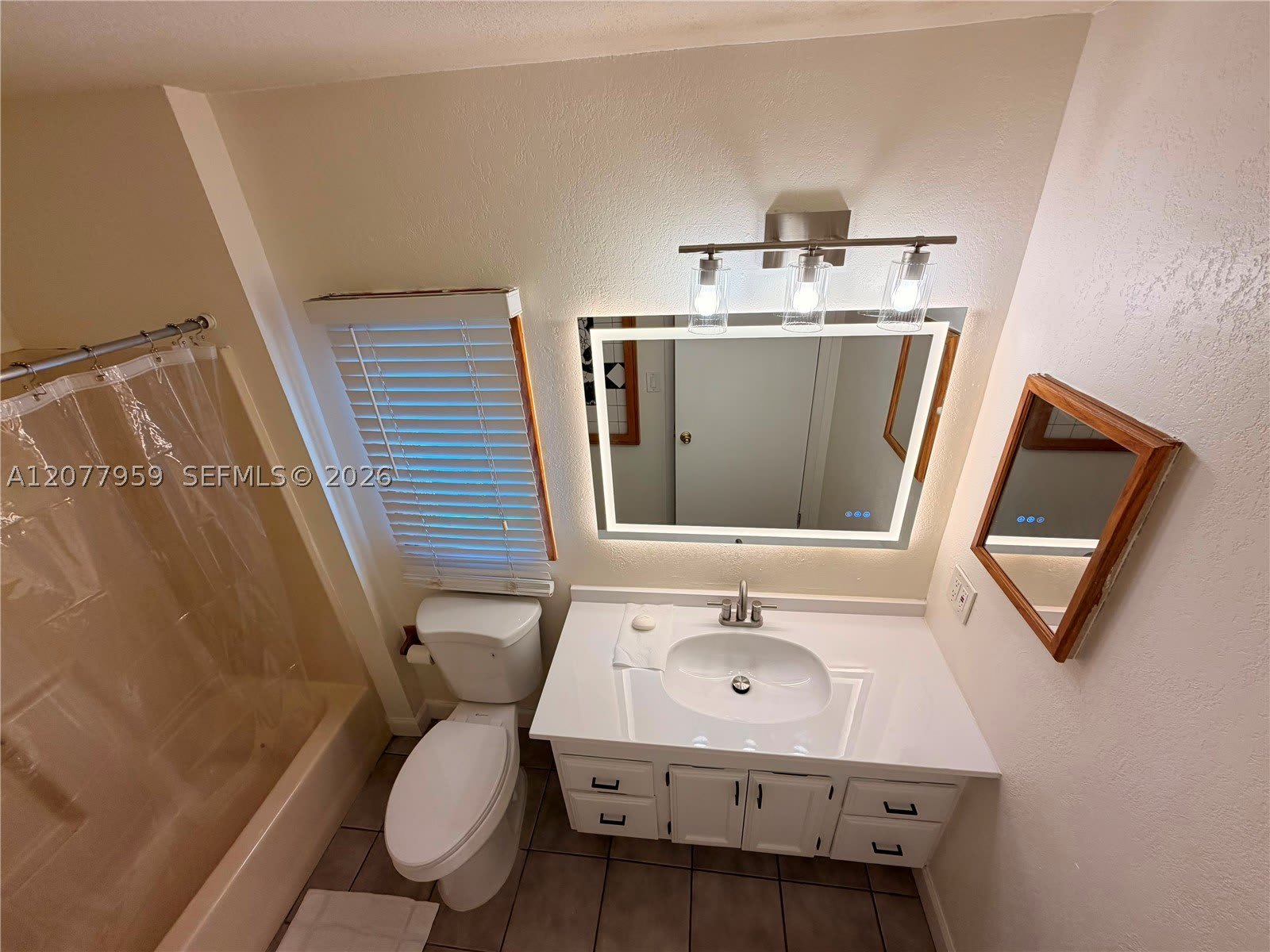 1837 Buchanan St – photo 4