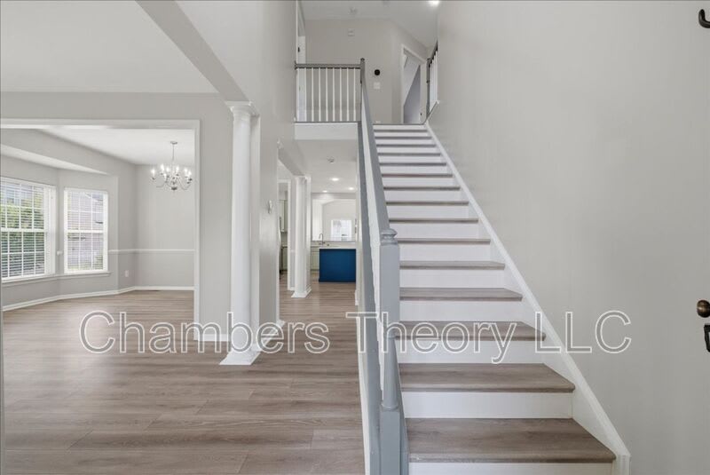 42211 Marcy Way – photo 2