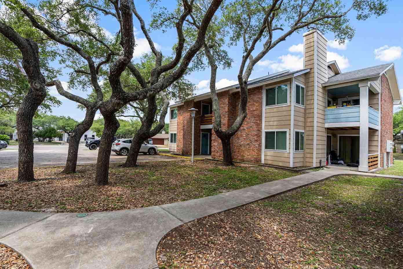 2636 Encina DriveUnit B – photo 1