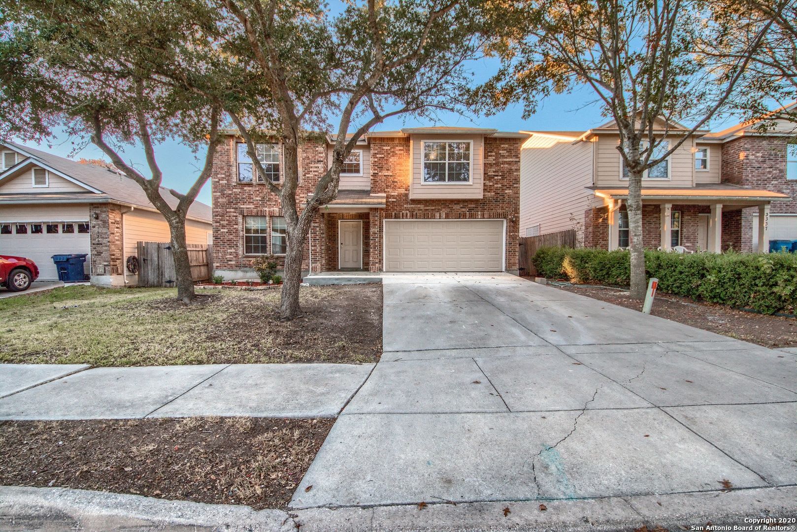 Gorgeous 5 Bedroom Rental 3333 Whisper Haven – photo 2