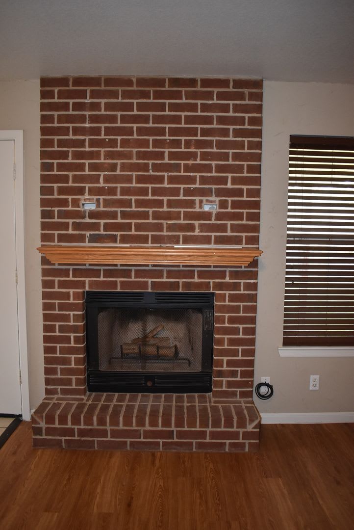 GET AWAY FROM IT ALL!!! BEAUTIFUL COUNTRY SETTING 3 Br 2 Bath close to Stillhouse Lake – photo 3