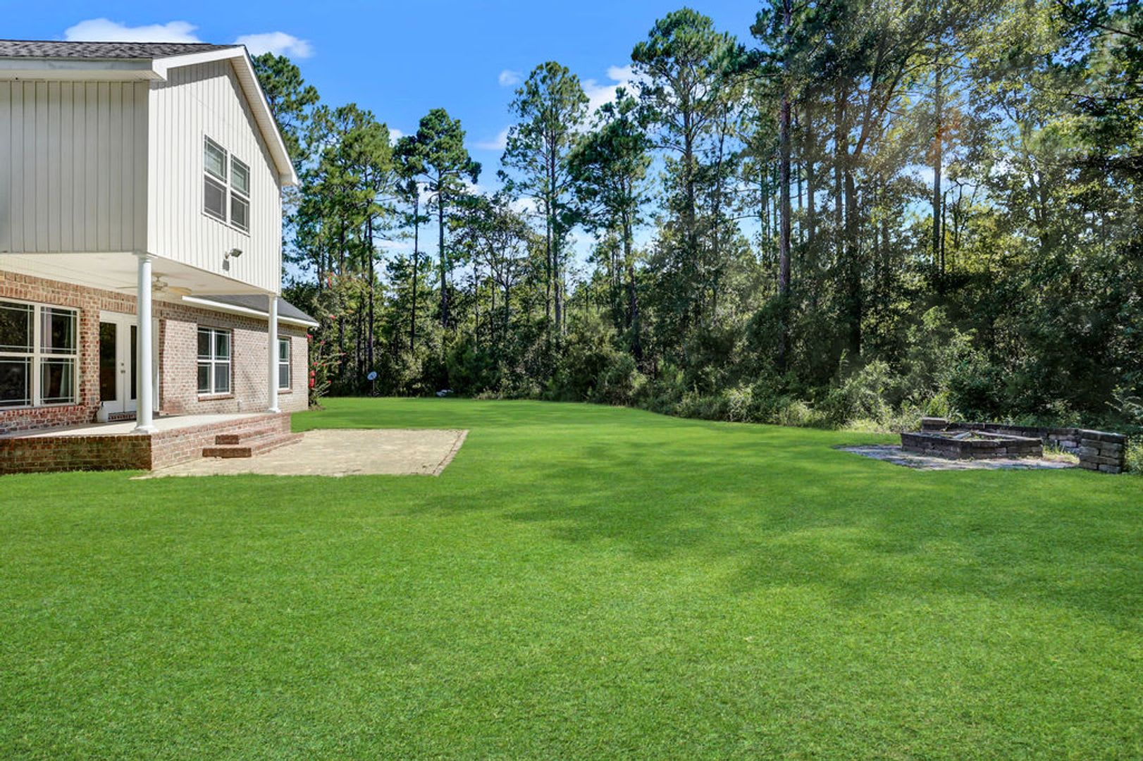 5 Bedroom 3 5 Bath Home In South Effingham – photo 5
