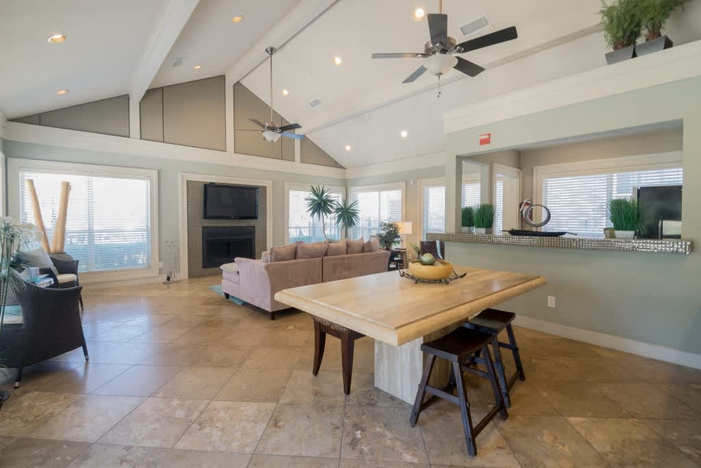 Woodchase Apartments – photo 5