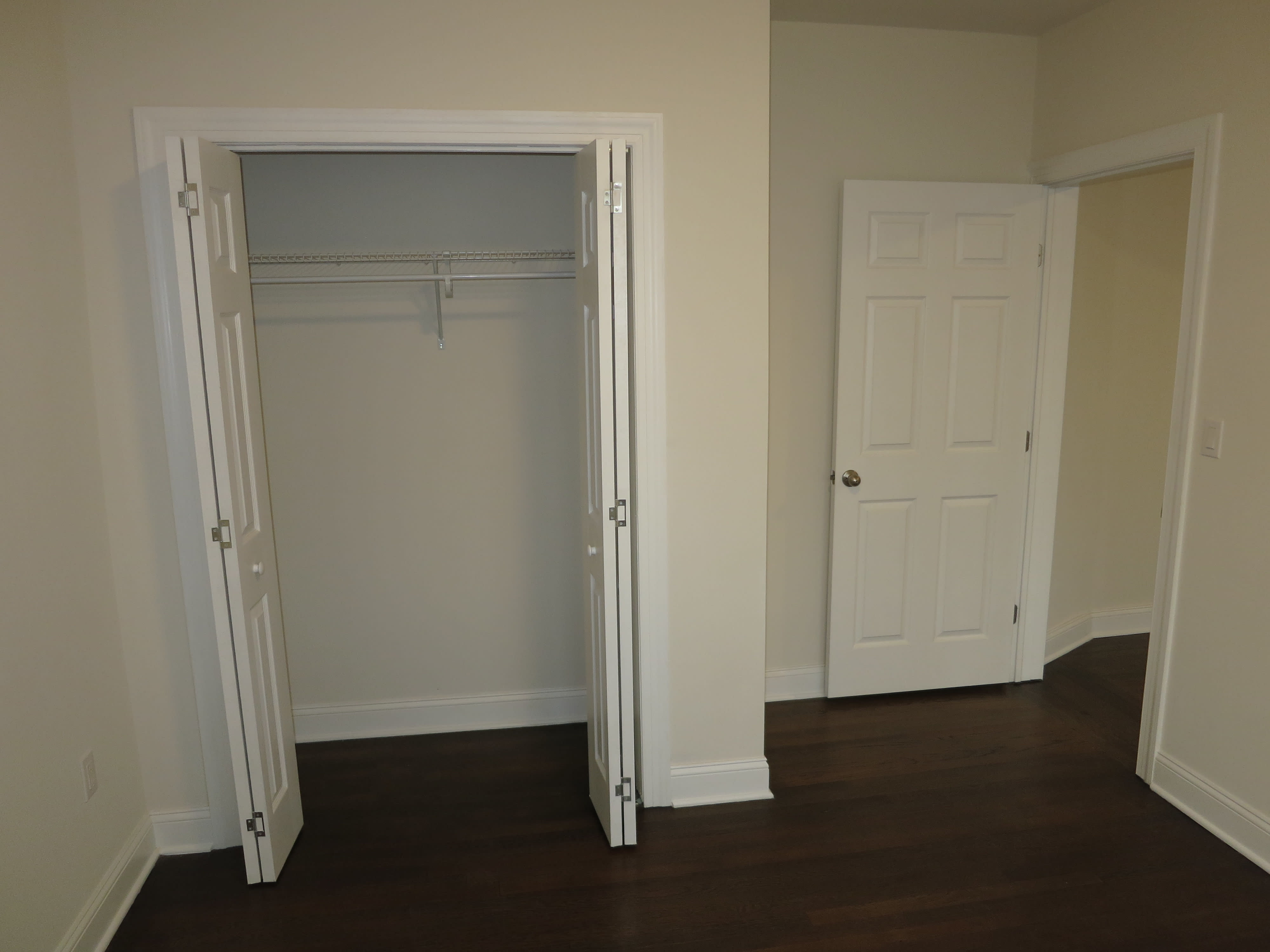 7803 Hudson Avenue – photo 5