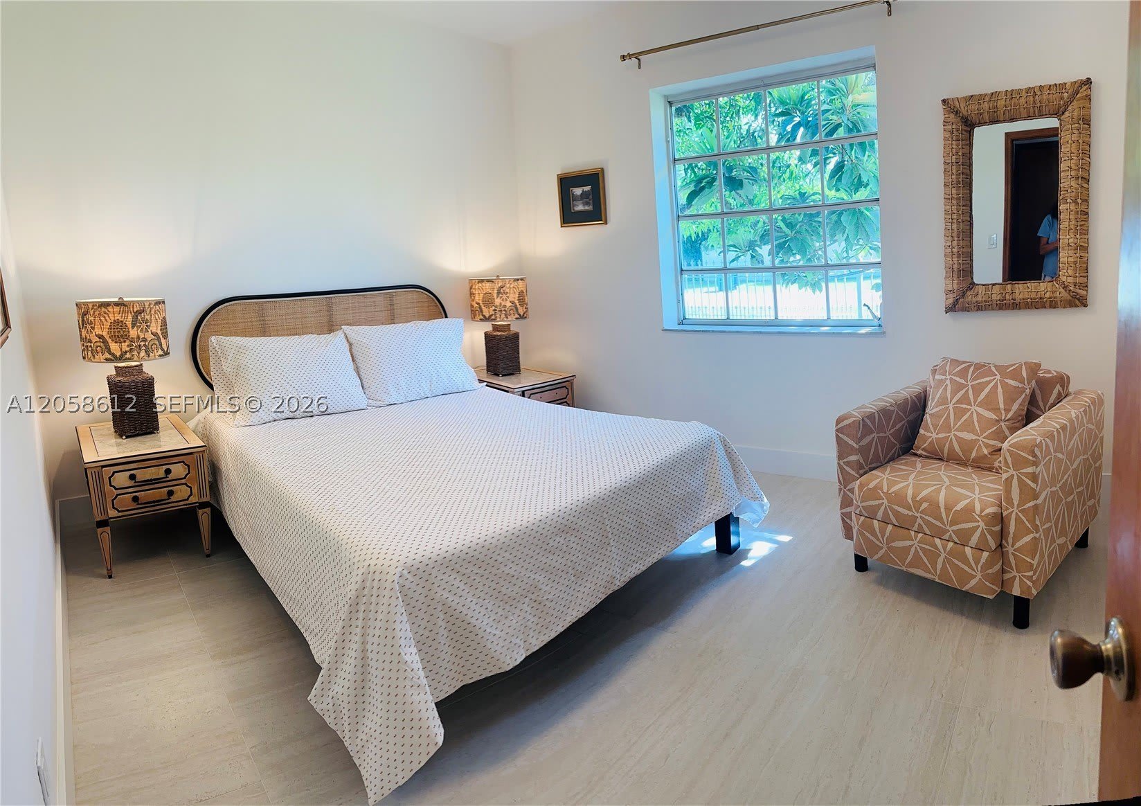 6401 SW 39th Ter – photo 4