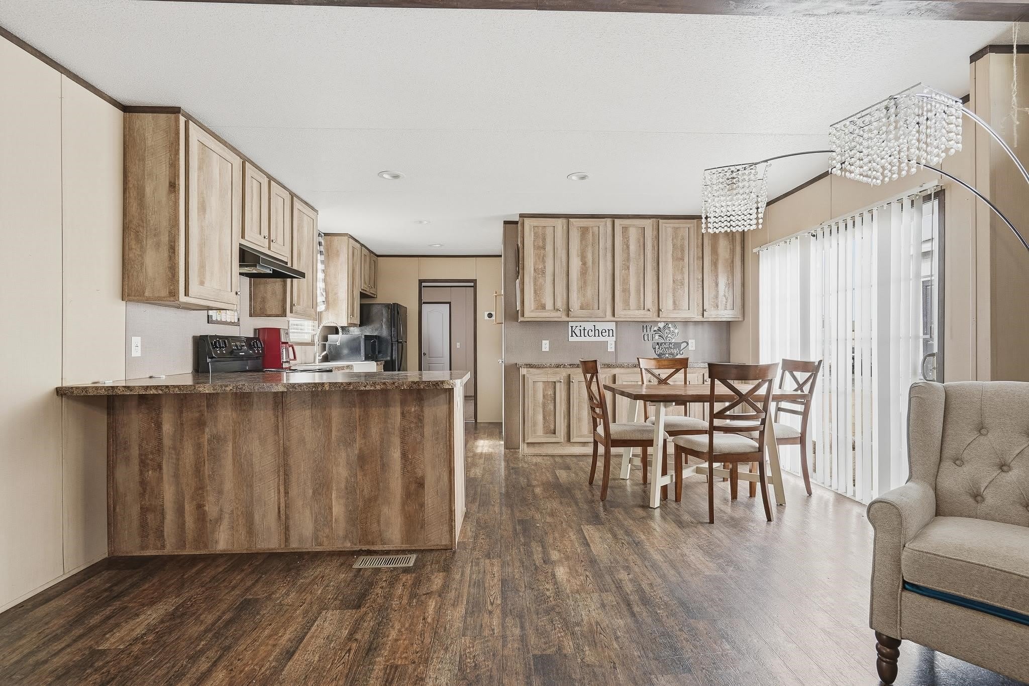 438 Benjamin – photo 5
