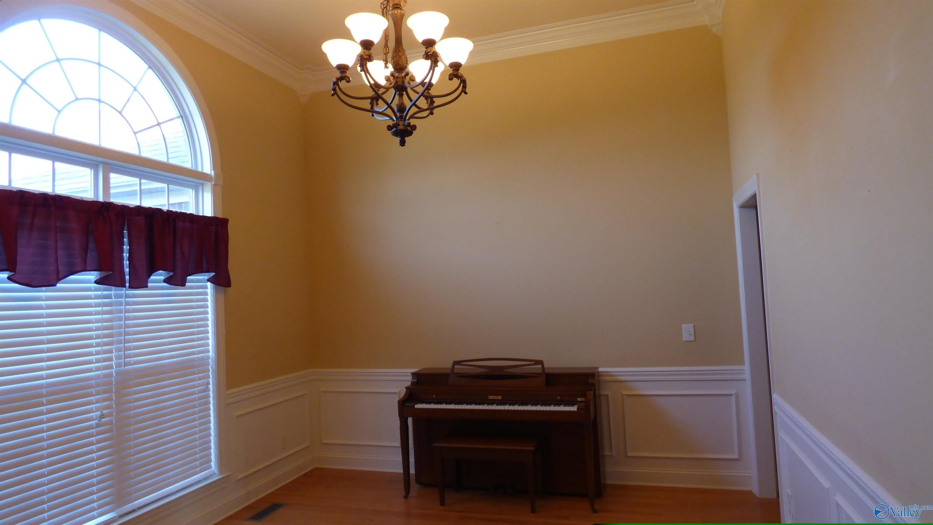 100 Mayfair Court – photo 5