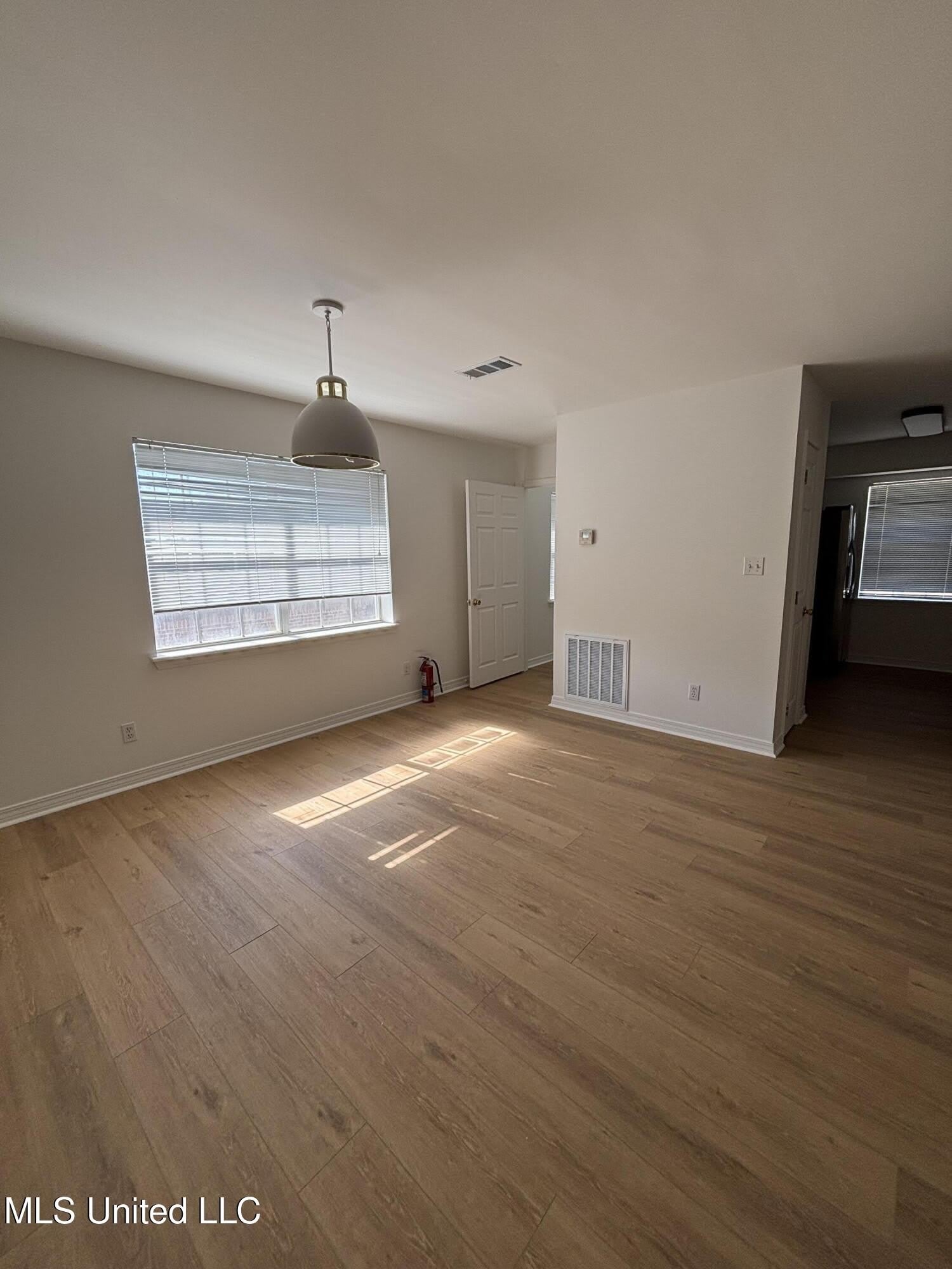 5402 Gex Drive – photo 5