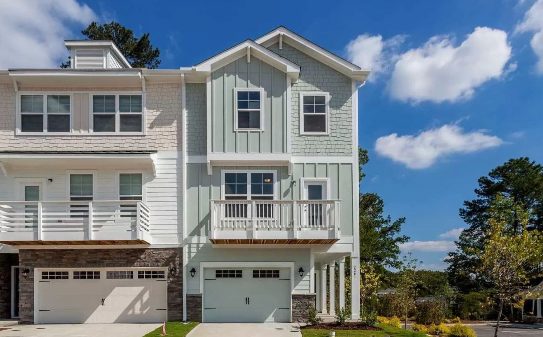 Room In 4 Bedroom Townhome At Chattering Lory Ln – photo 1